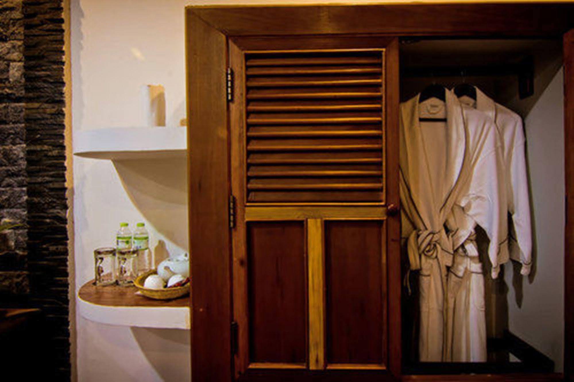 Ravorn Villa Boutique Battambang Dış mekan fotoğraf